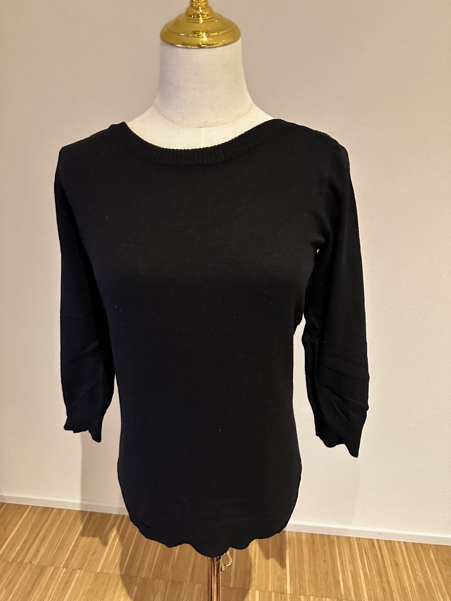 Maglioni & Felpe: Black sweater size UK 10 – Usato da Neuchâtel venduto da agn_jc66