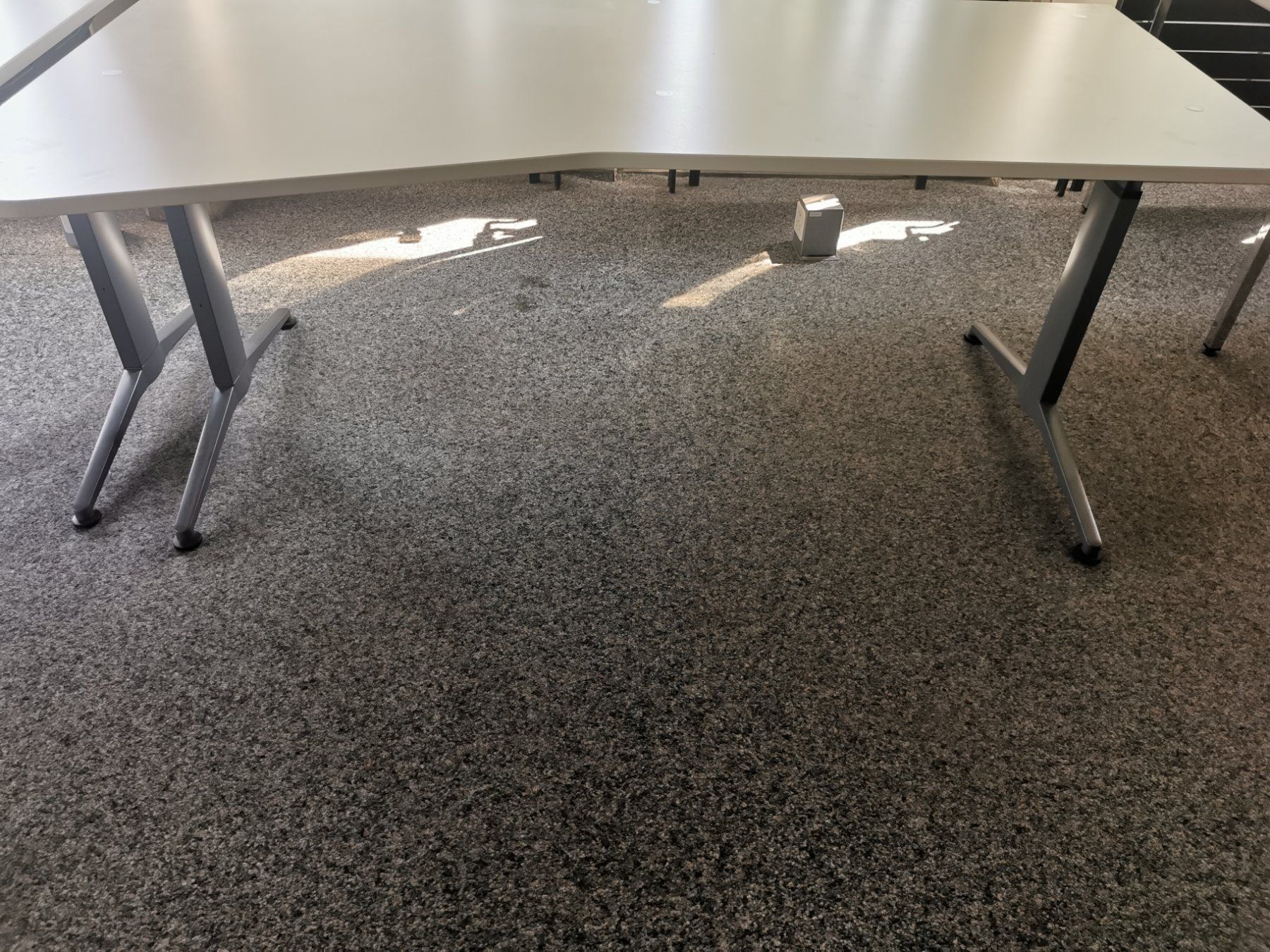 Lista Bureaux: Bürotisch, Pult, Arbeitstisch, Lista – D'occasion à Busswil b.Melchnau par _jenny__