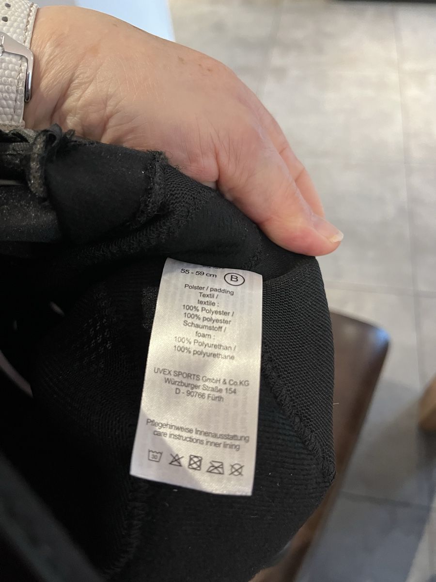 Uvex Casques: Uvex Herrenskihelm – D'occasion à Kallnach par FrtzM 4