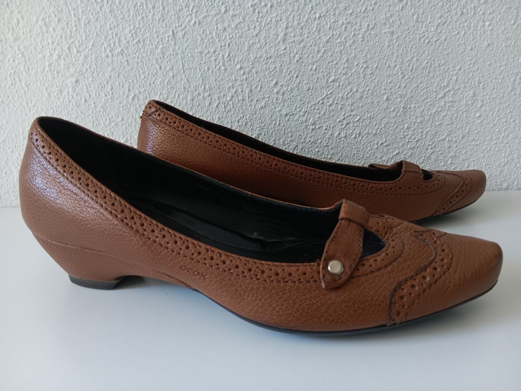 Geox Damenschuhe: GEOX Chaussures / Schuhe pointure / Nummer 38 – Gebraucht aus Cossonay-ville von Super-Price-Quality 1