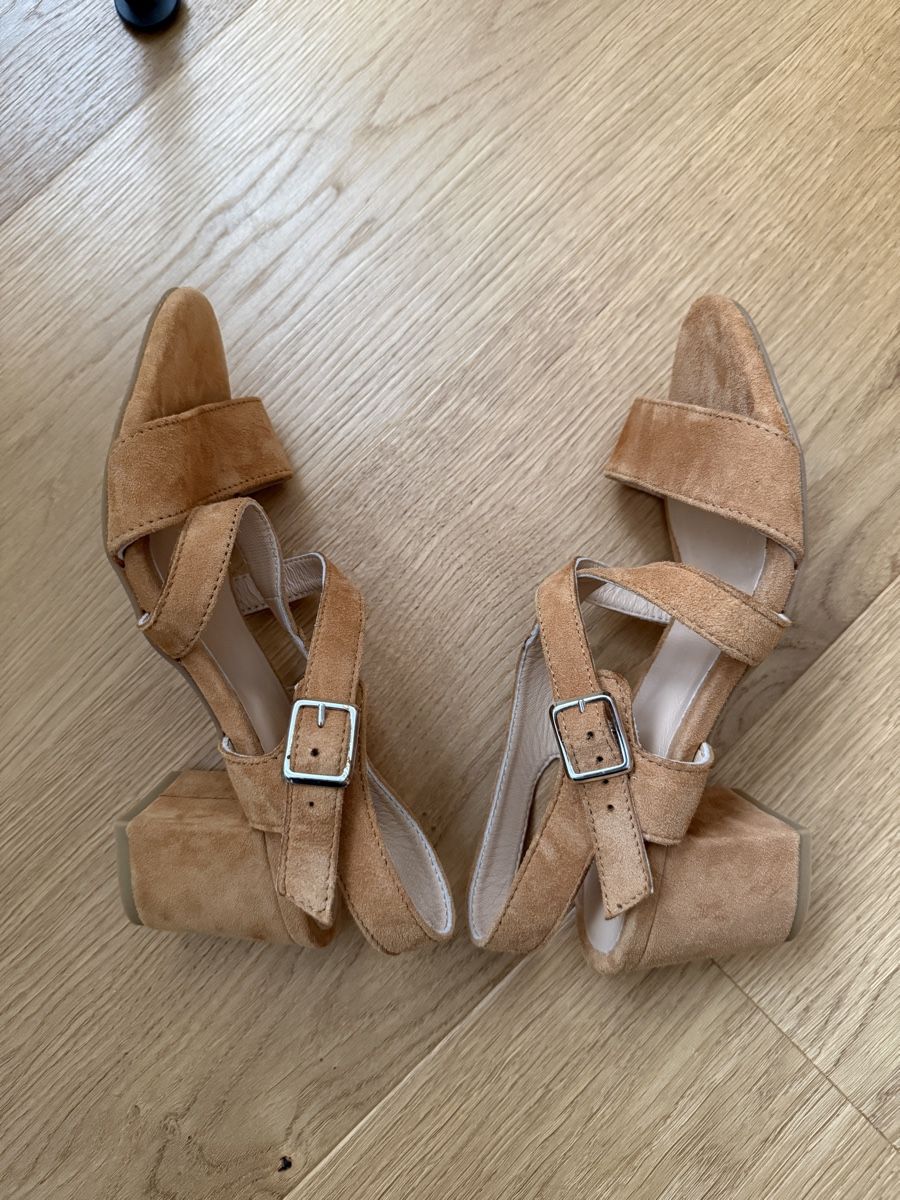 Navyboot Scarpe da donna: Navyboot Sommersandalen Gr.38 mit Absatz – Nuovo (secondo la descrizione) da Steg VS venduto da Billakruuu 3