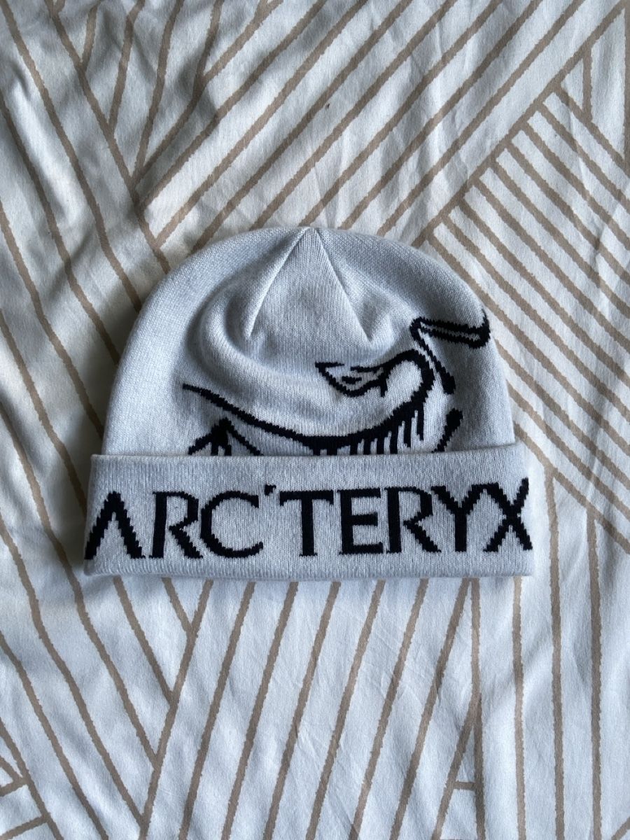 Copricapi, berretti & cappellini: Bonnet Arc’teryx blanc – Nuovo (secondo la descrizione) da Sion venduto da reii