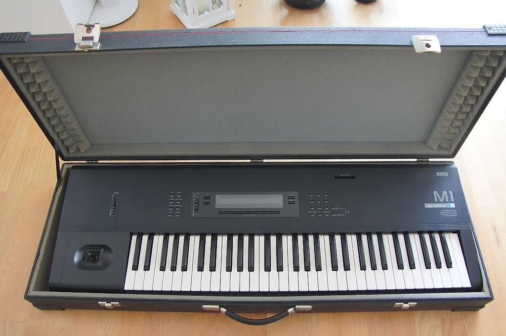 Korg Musikinstrumente: Korg M1 Workstation – Gebraucht aus Dietikon von  1