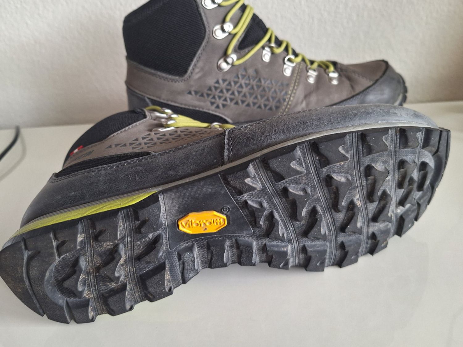 Dachstein Herrenschuhe: Dachstein Wanderschuhe, Grau, Top Zustand, Grösse 40 – Gebraucht aus Worb von nfsolutions 6