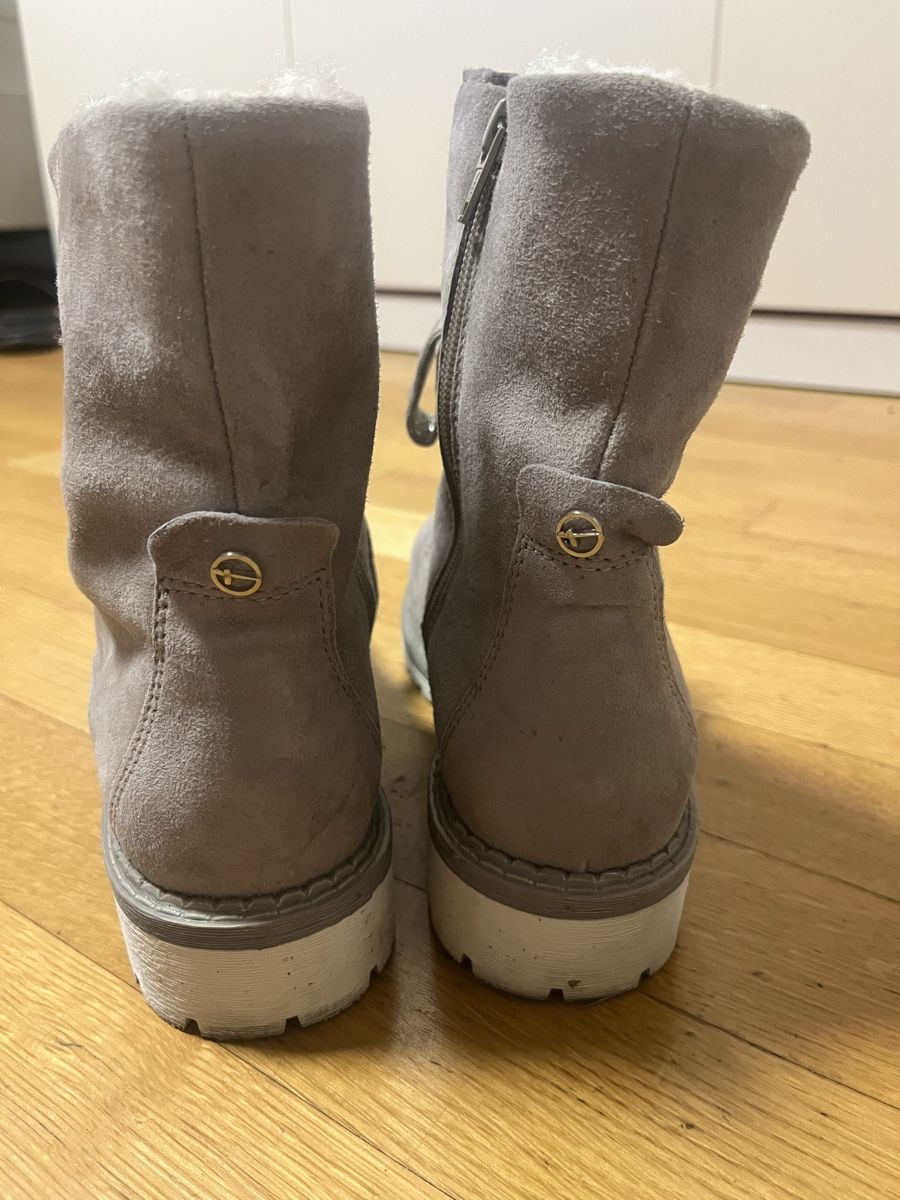 Tamaris Damenschuhe: Tamaris Stiefel gefüttert – Gebraucht aus Zürich von JB23JB 2