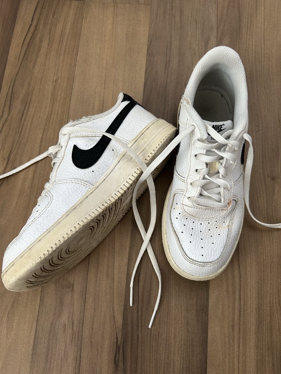 Nike Schuhe für Jungen: Nike Aur force 1 Gr.35 – Gebraucht aus Breitenbach von Diamondlady