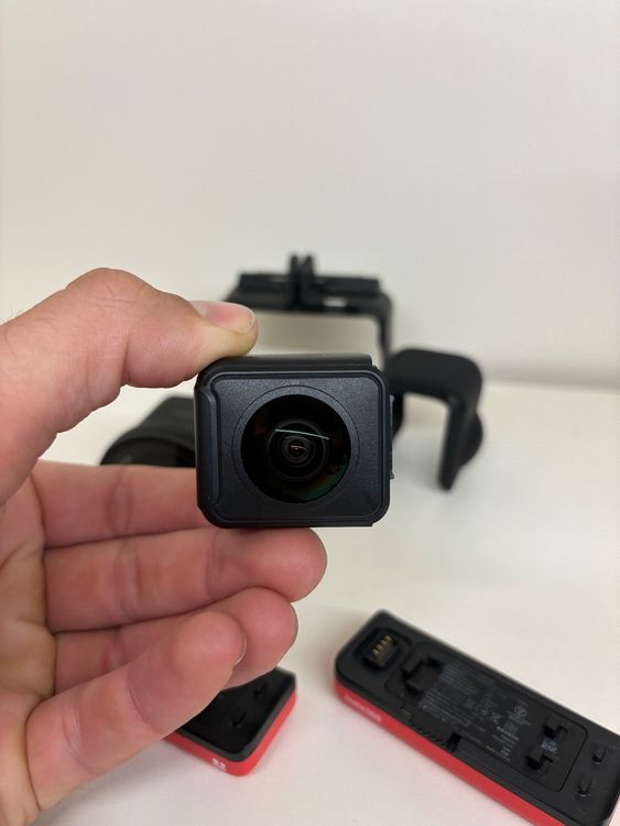 Insta360 One R Module 1-Inch und 360Grad + 2 Akkus Batterien (Gebraucht ...