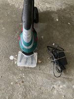 Tondeuse arbustes Bosch Isio, rechargeable, parfait pour le 