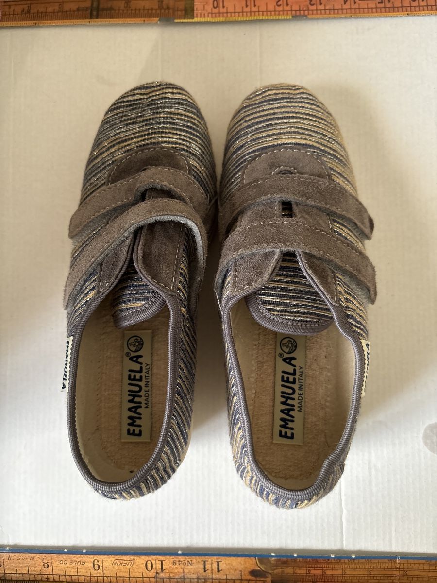 Scarpe da donna: Chaussures Emanuela 35, neuves – Nuovo (secondo la descrizione) da Aigle venduto da Barbiette
