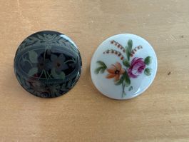 2 Stück Brosche Email und Porzellan bemalt  Vintage