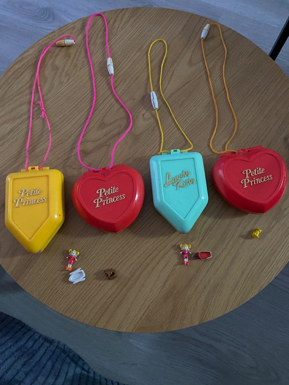 Maisons & Meubles de poupées: Maison de poupée petite princesse – D'occasion à Montreux par Perledor 4