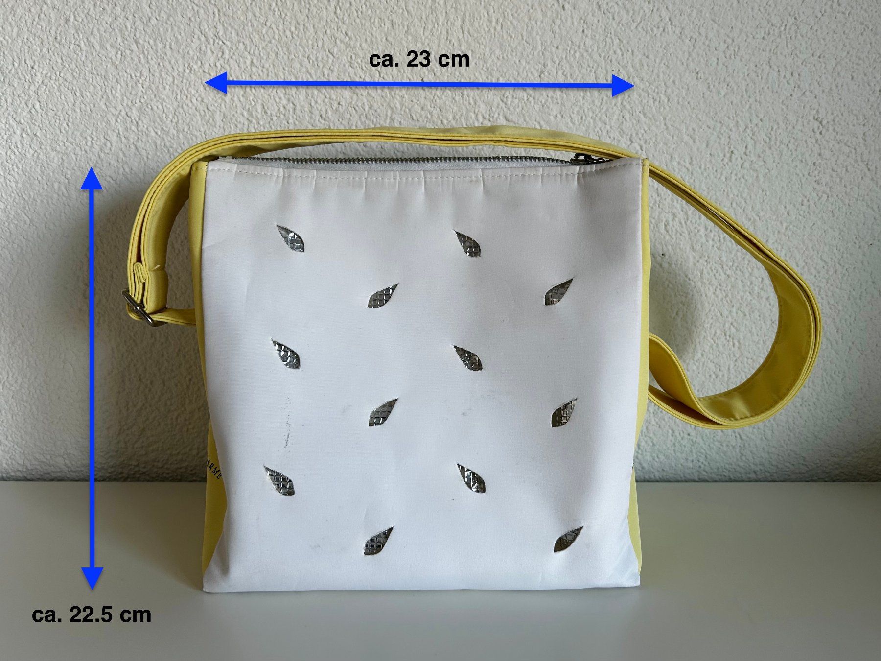 Kühlschränke & Kühlen: Kühltasche von Pierre Hermé – Gebraucht aus Dietlikon von Mankai 9