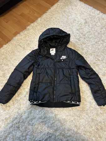 Nike therma fit Winter Jacke xs