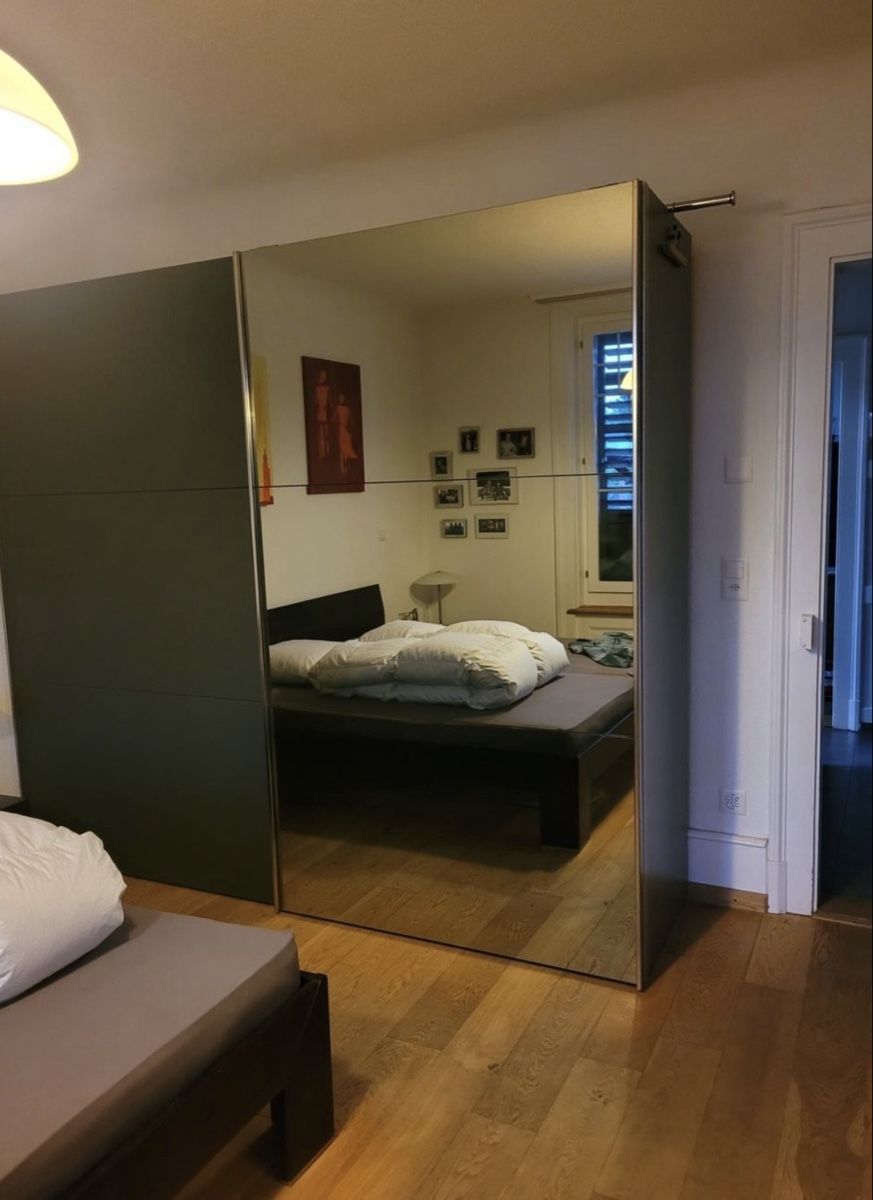 Schränke: Kleiderschrank – Gebraucht aus Frauenfeld von Gra_nxv7 2