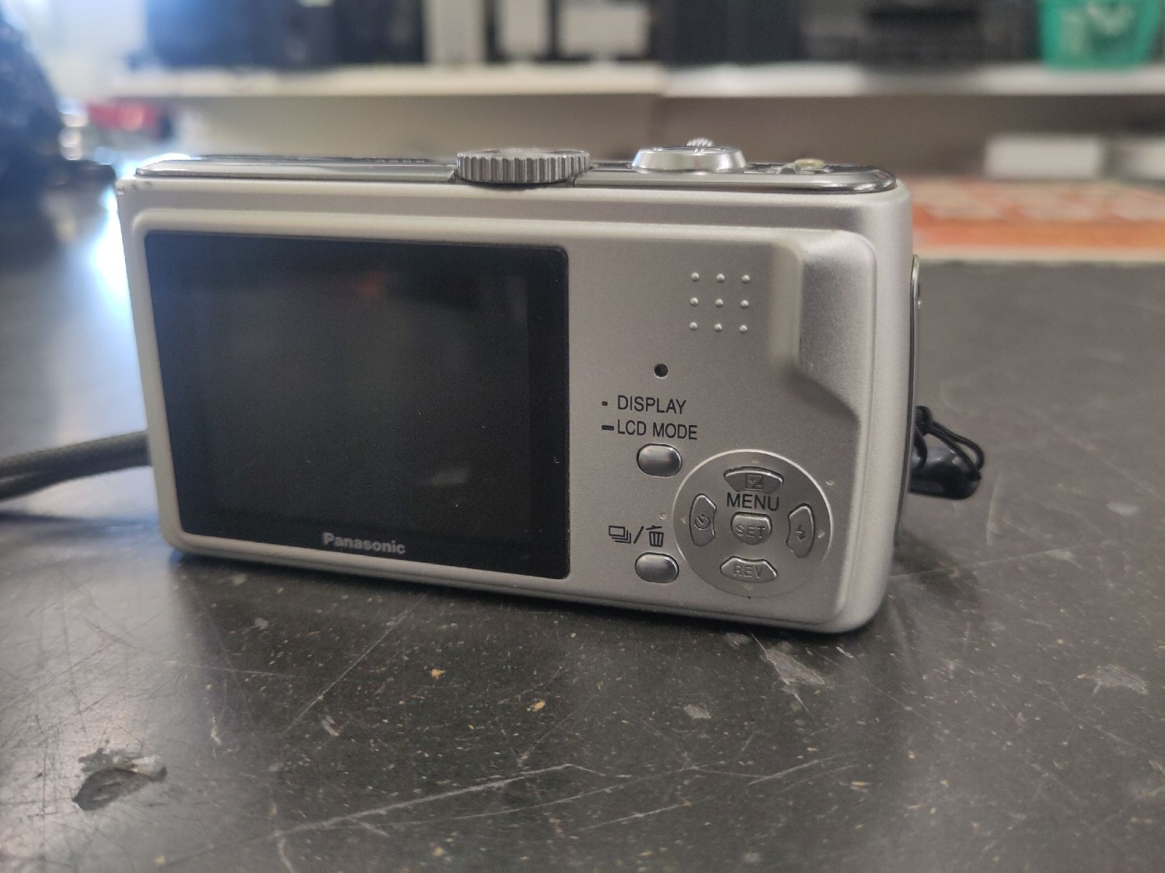 Panasonic Kamera: Panasonic Lumix DMC-TZ1  – Defekt aus Pratteln von Cartonsducoeur_bl 2