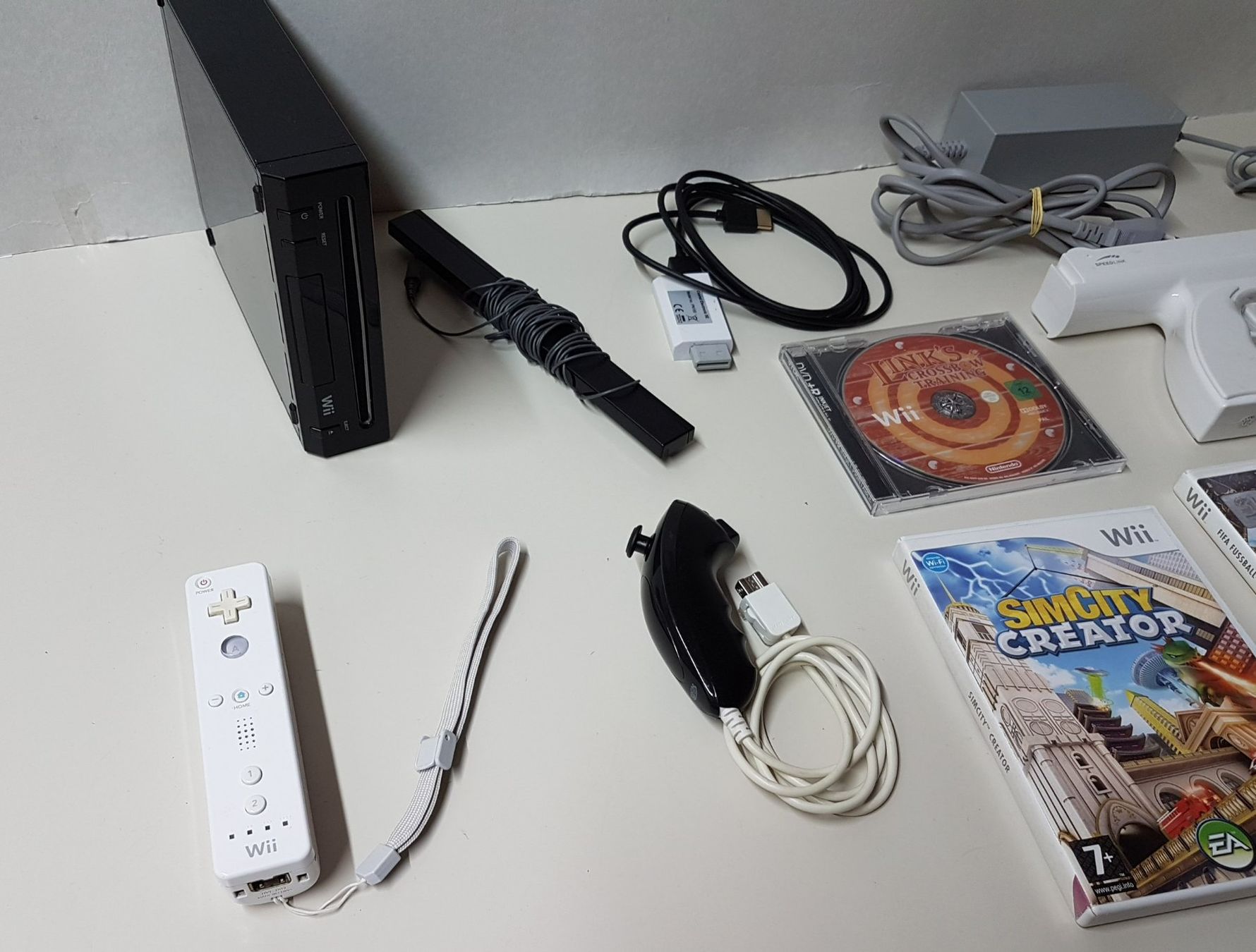 Nintendo Console: Wii Konsole mit  Spiele – Usato da Schüpfheim venduto da Games_Spielkonsolen 2