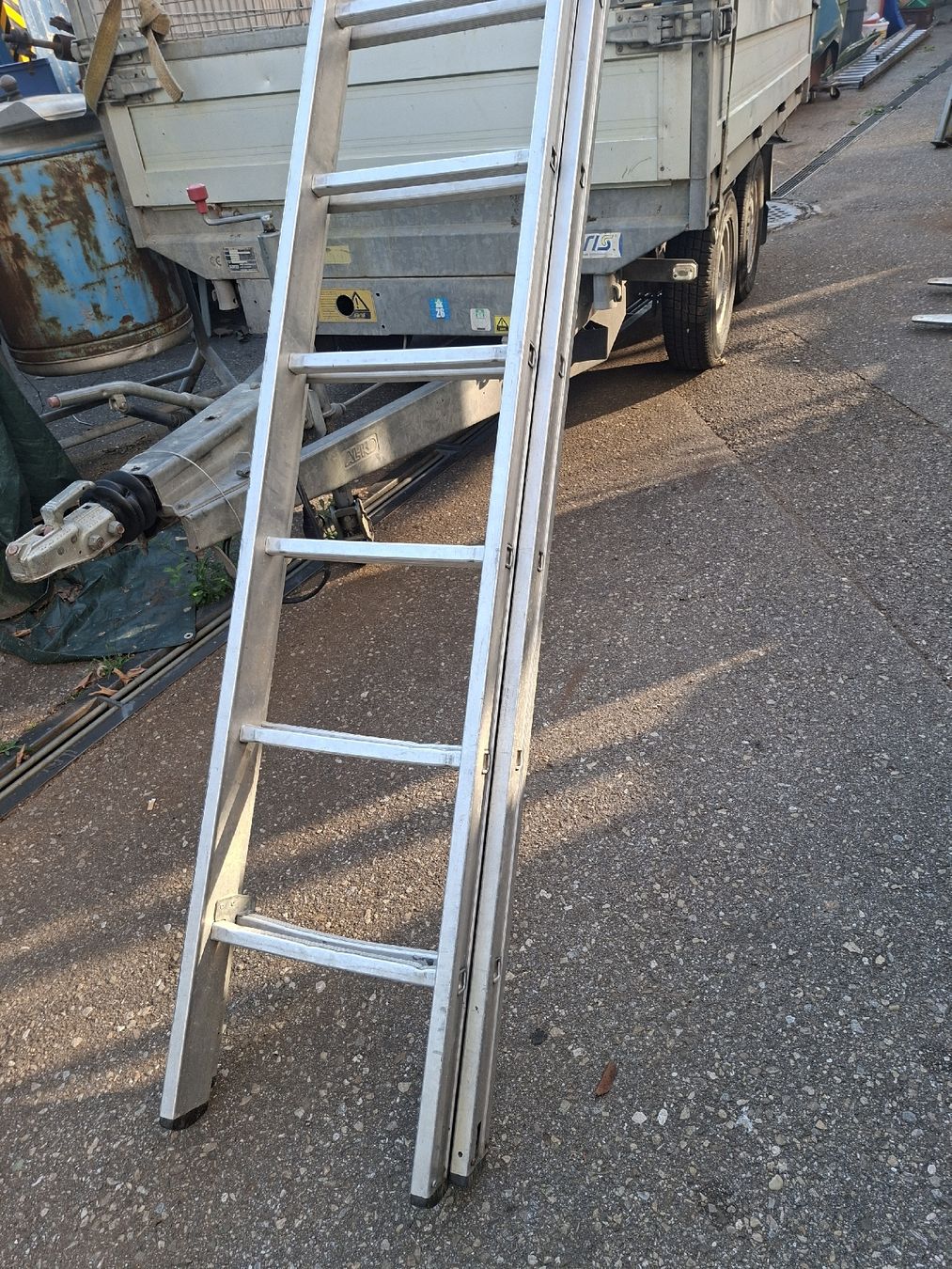 Scale: Ausziehbare Leiter Aluminium 2-teilig – Usato da Grossdietwil venduto da hufi10