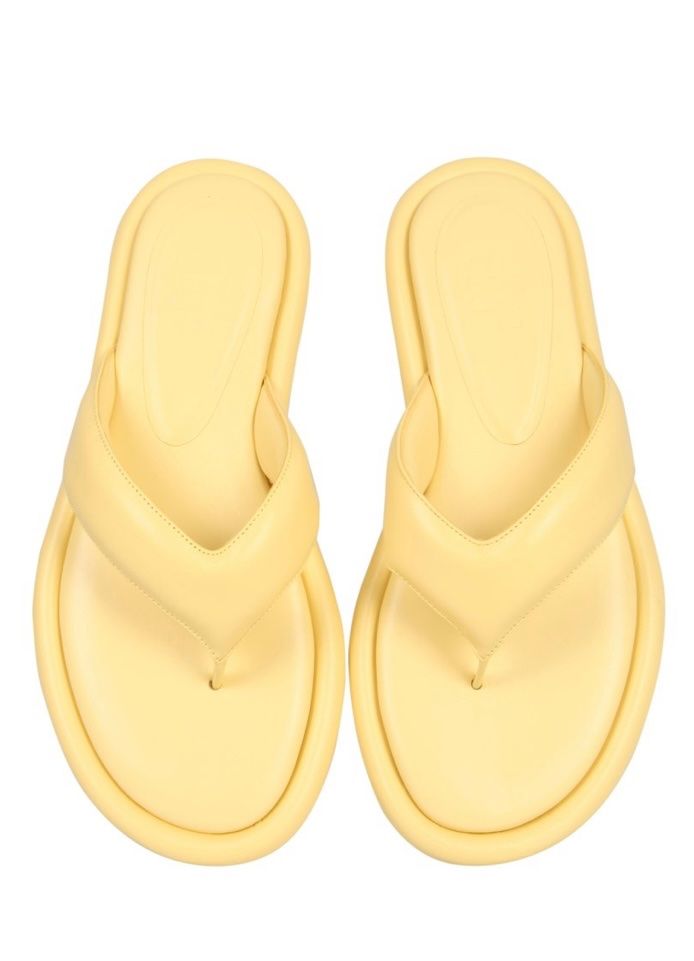 Scarpe da donna: GIA BORGHINI Gia 5 Puffy Flat Sandals – Usato da Jona venduto da vanessasupermarket20 1