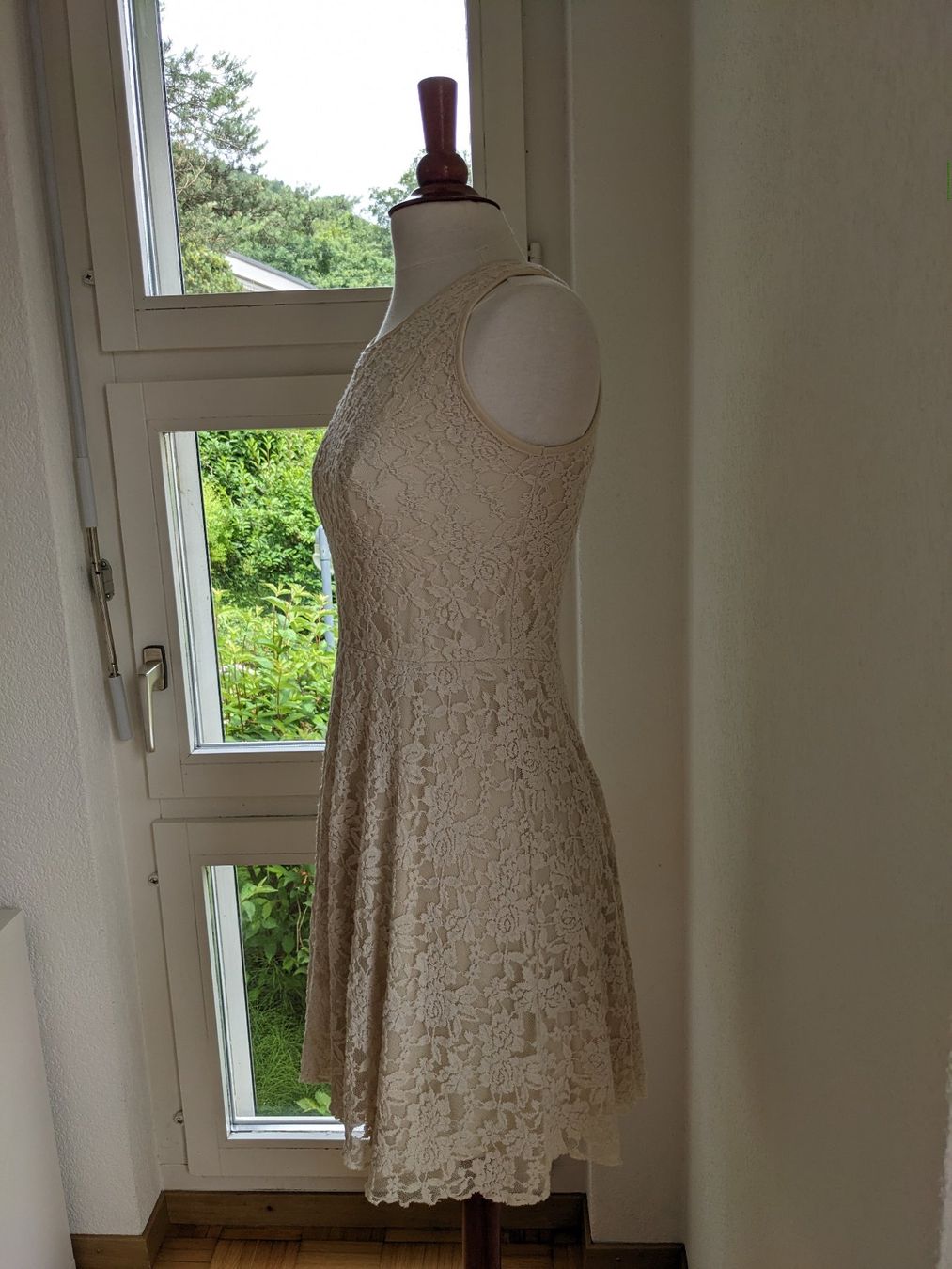 Morgan Kleider: MORGAN beiges Spitzenkleid S/M – Gebraucht aus Lengnau AG von Nathi88 3
