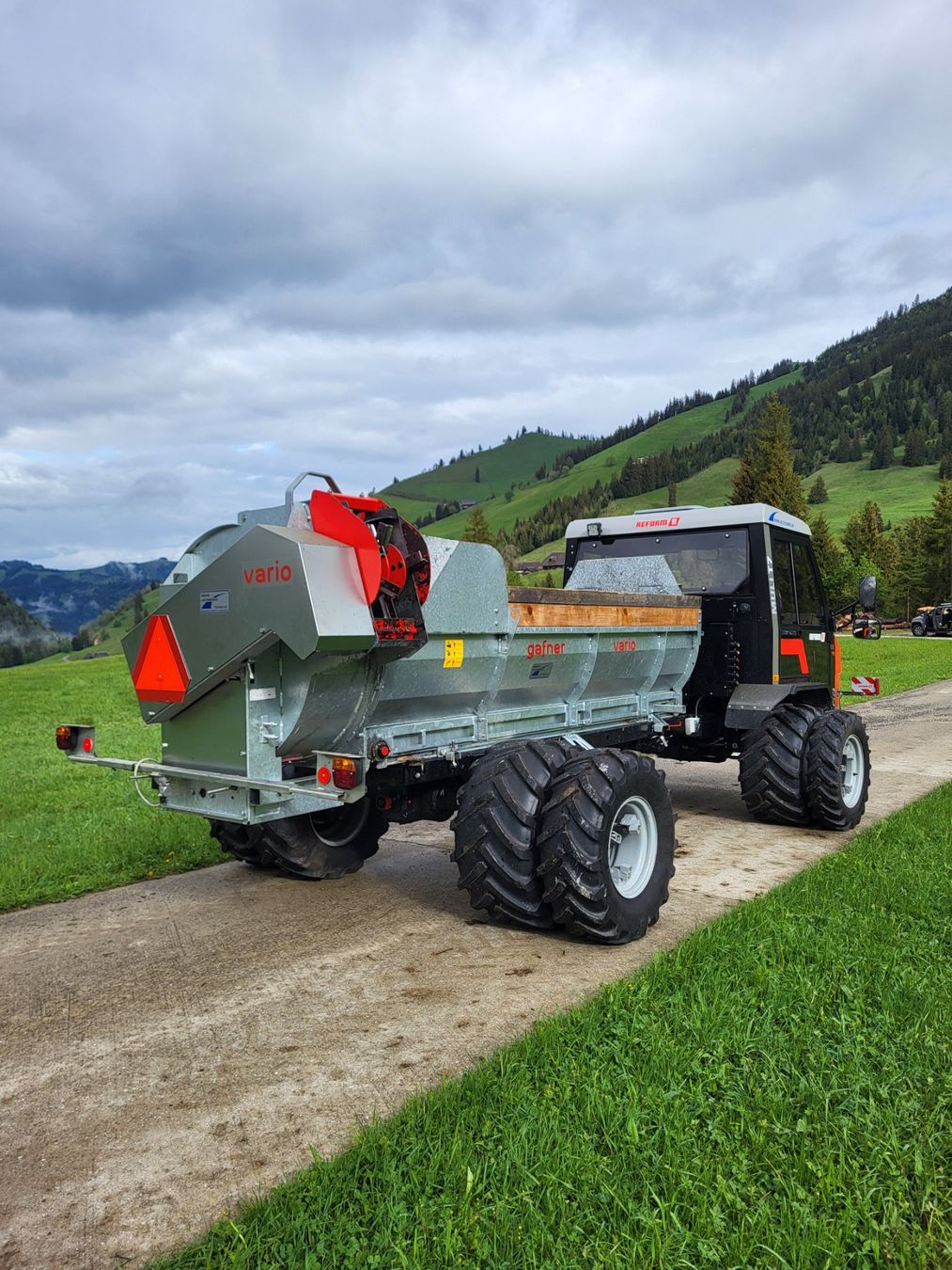Tutte le macchine: Mistzetter Gafner Aufbau – Usato da Escholzmatt venduto da subiiwrx 2