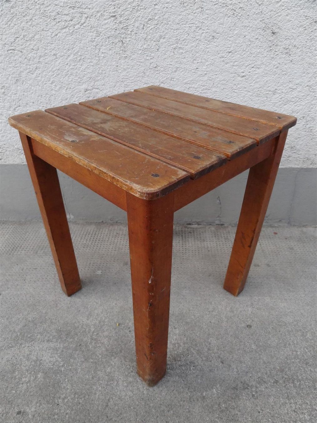 Sgabelli: Grosi's altes Taburettli Hocker Schemel – Usato da Kerzers venduto da zimmergruen