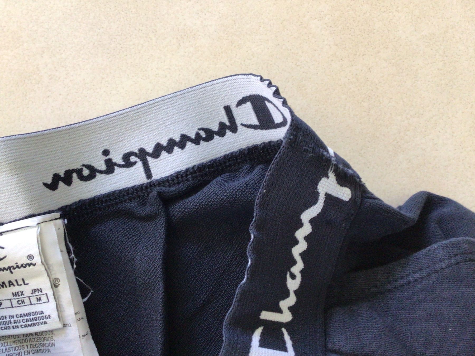 Champion Pantaloni: Champion Hose, Grösse S – Usato da Frauenfeld venduto da Stehojen 7