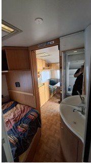 Knaus Veicoli da campeggio: Wohnwagen Knaus Azur 495 – Usato da Menziken venduto da CorinneKoller 7