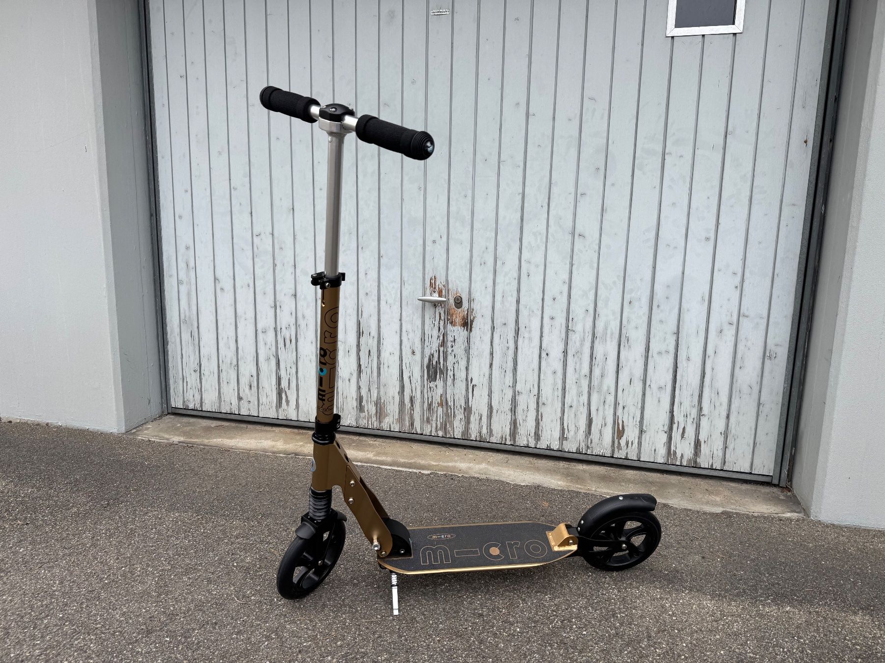 Micro Kickboard: Micro Suspension Scooter – Nuovo (secondo la descrizione) da Nürensdorf venduto da Melancholy79