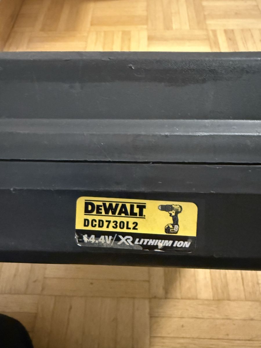 Valigie: DeWalt DCD730L2 Leer Koffer – Usato da St. Gallen venduto da besi97 2
