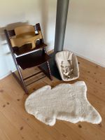 Stokke Tripp Trapp Hochstuhl dunkelbraun mit Zubehoer
