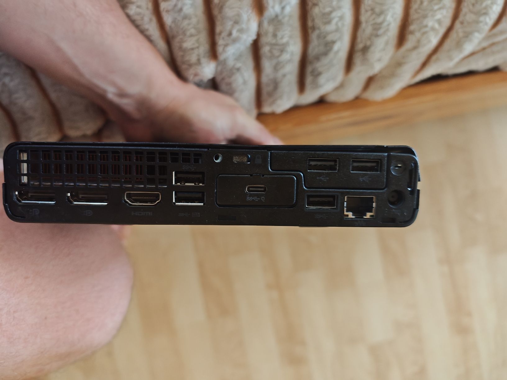 Hewlett Packard PC: HP Elite mini 800 G9 mit schaden – Usato da Sarnen venduto da Laut_musik 6