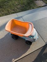 Kinderspielzeug Lastwagen orange blau gebrauchter Zustand