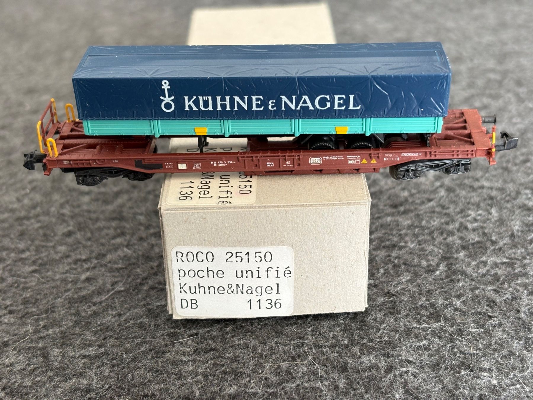 Roco Modelleisenbahnen: Roco Hupac Kühne Nagel – Gebraucht aus Hauterive NE von eriamch