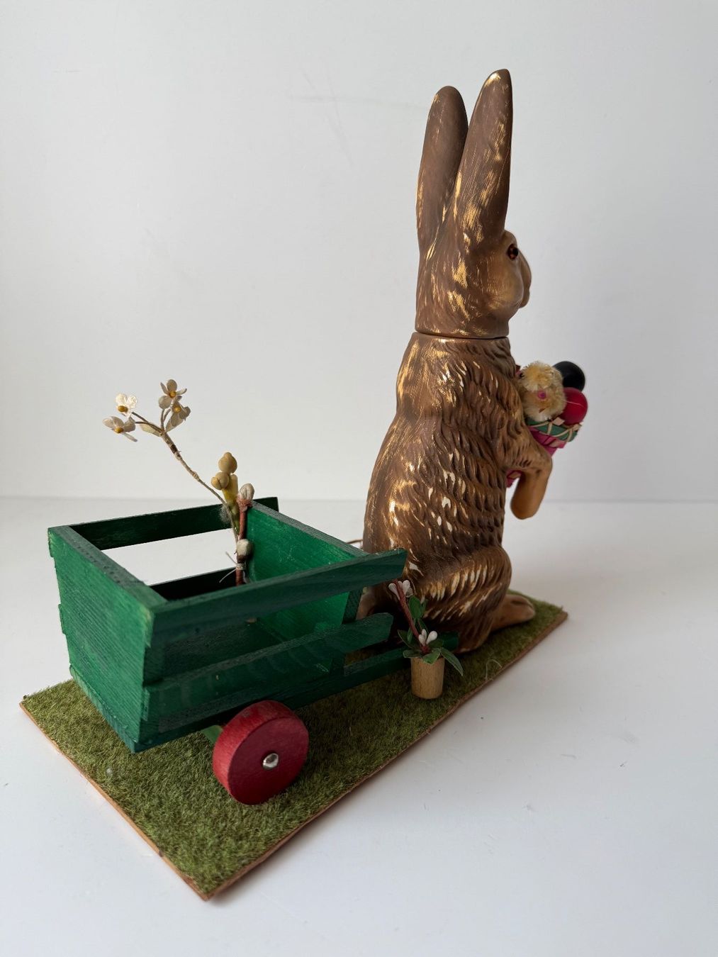 Tutte le decorazioni: Alter Osterhase Candy Container – Usato da Zwingen venduto da moje1 5
