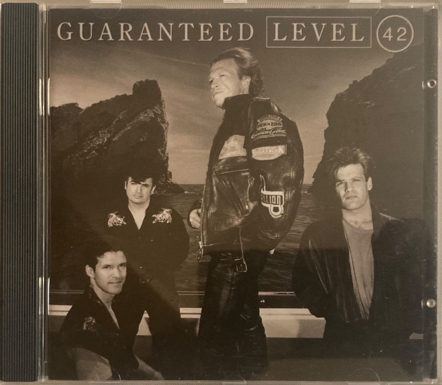 Vinyles: LEVEL 42 - GUARANTEED – D'occasion à Poliez-Pittet par Newtown-Records