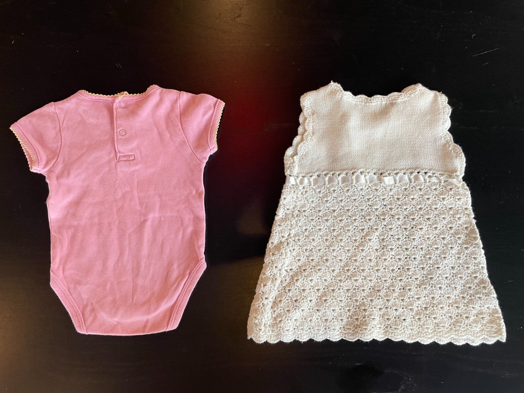 Lotti & Set di vestiti: Lot Robe Blanche + Body Bébé T 56 – Usato da Lausanne venduto da PlusValue_Lausanne 1