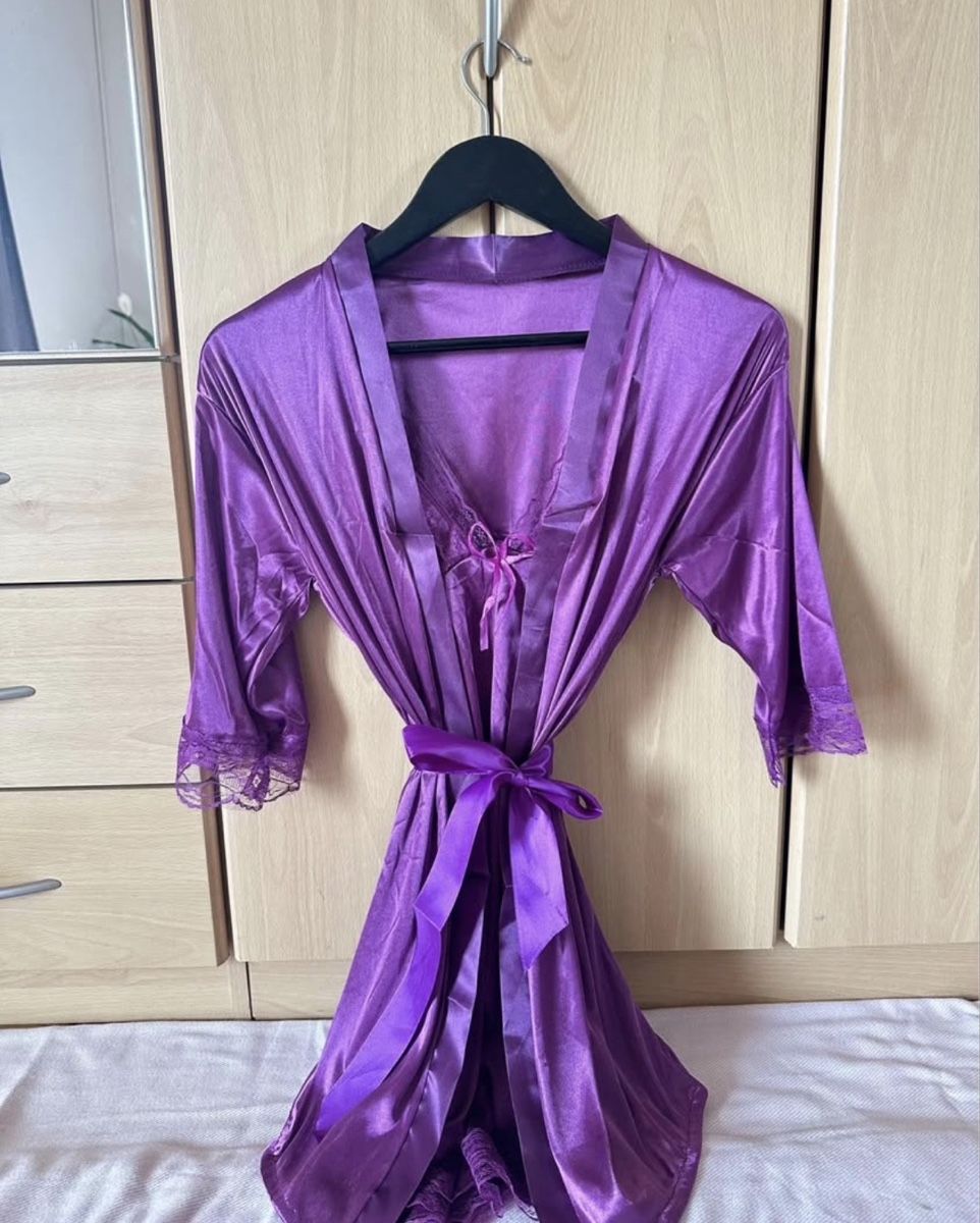 Negligees & Pyjamas: Sexy Pyjama Set - Purple – Neu (gemäss Beschreibung) aus Luzern von claiudiu 1