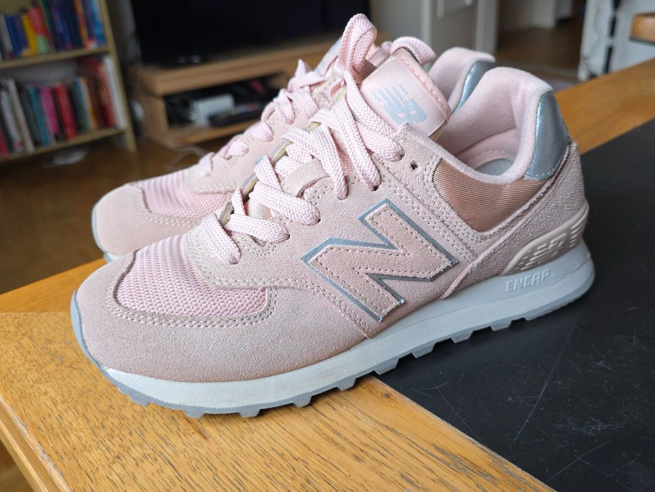 New Balance Scarpe da donna: New Balance 574 EU 37 – Usato da Wallisellen venduto da theblacksheep 1