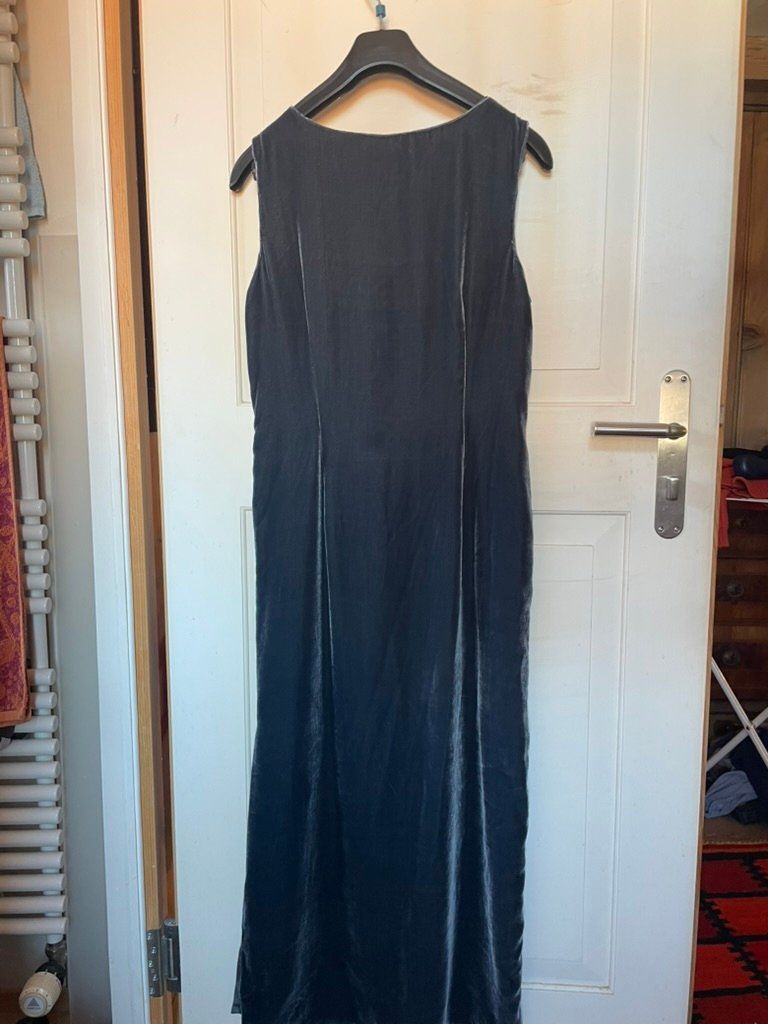 Vestiti: Samtkleid – Nuovo (secondo la descrizione) da Thusis venduto da suh_5qmg 1