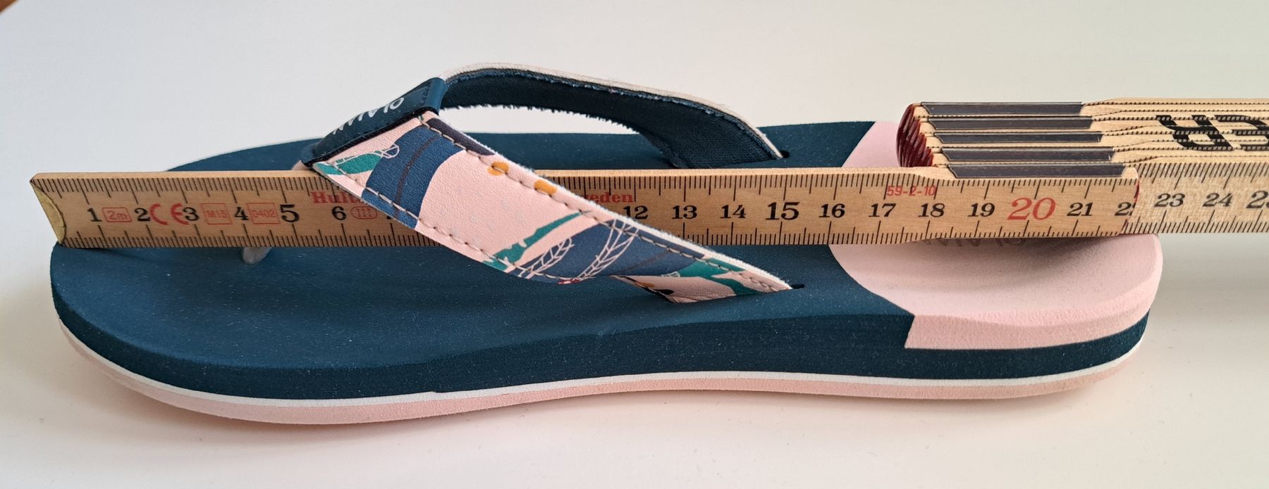 Scarpe per ragazze: Flip Flops 35/36 – Usato da Frutigen venduto da Maqua 2