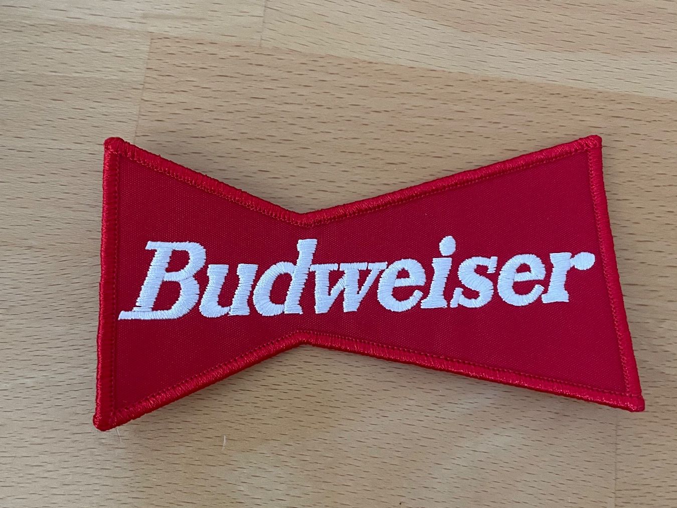 Toppe: Budweiser Patch Sticker Aufnäher 1076 – Nuovo (secondo la descrizione) da Horn venduto da abutre72
