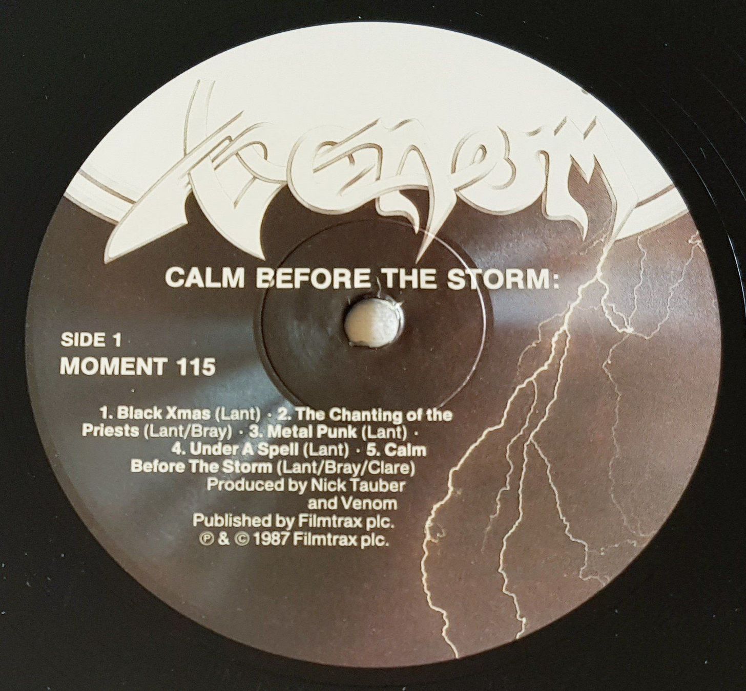 Dischi in vinile: Venom – Calm Before The Storm - 1987 - First Press – Usato da Uster venduto da Zardodel 4