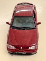 Renault Mégane classic - rot - DieCast metall - 1:43