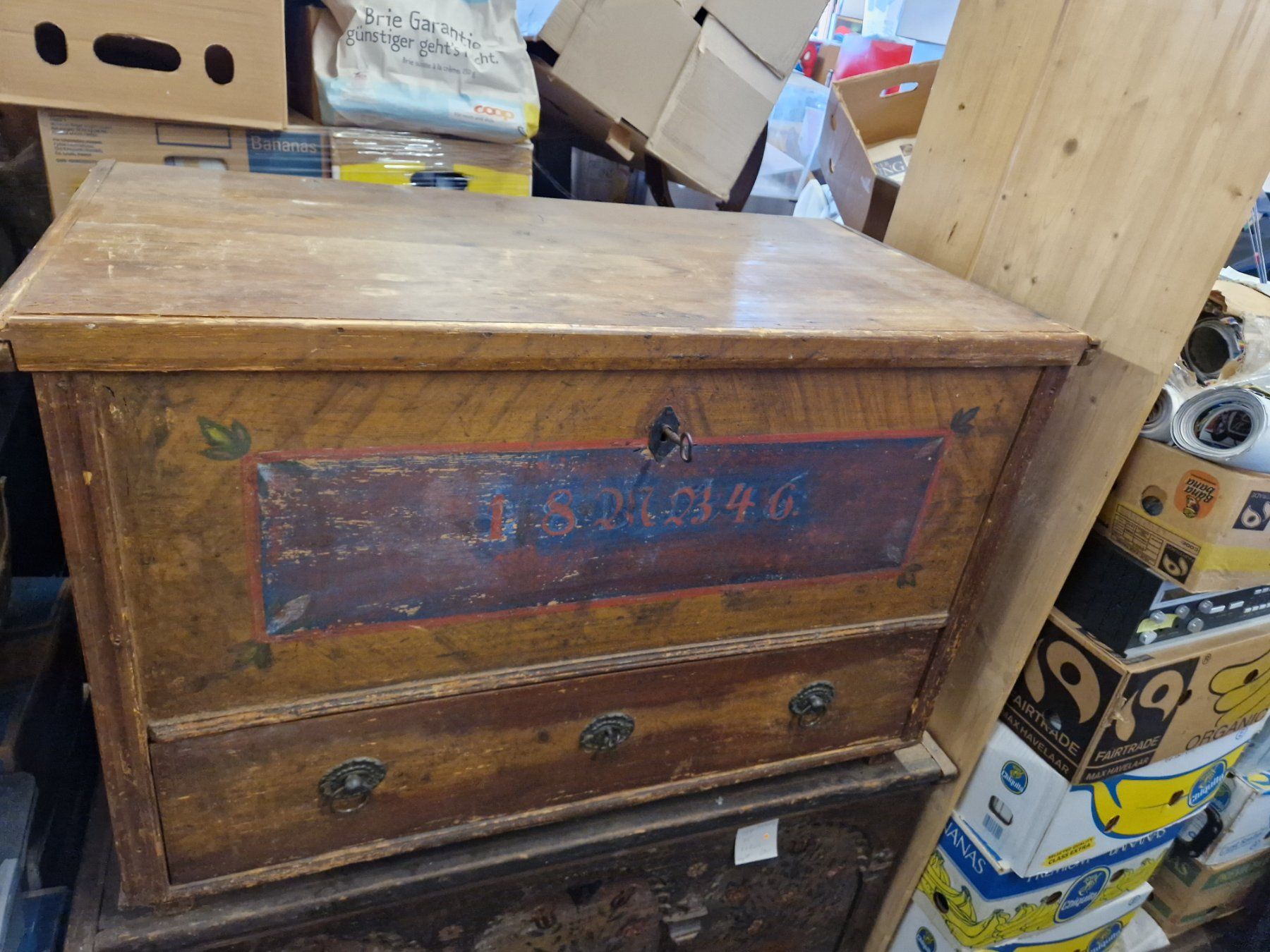 Cassapanche: Antike Truhe mit Schublade  1846 – Usato da Wädenswil venduto da verebe