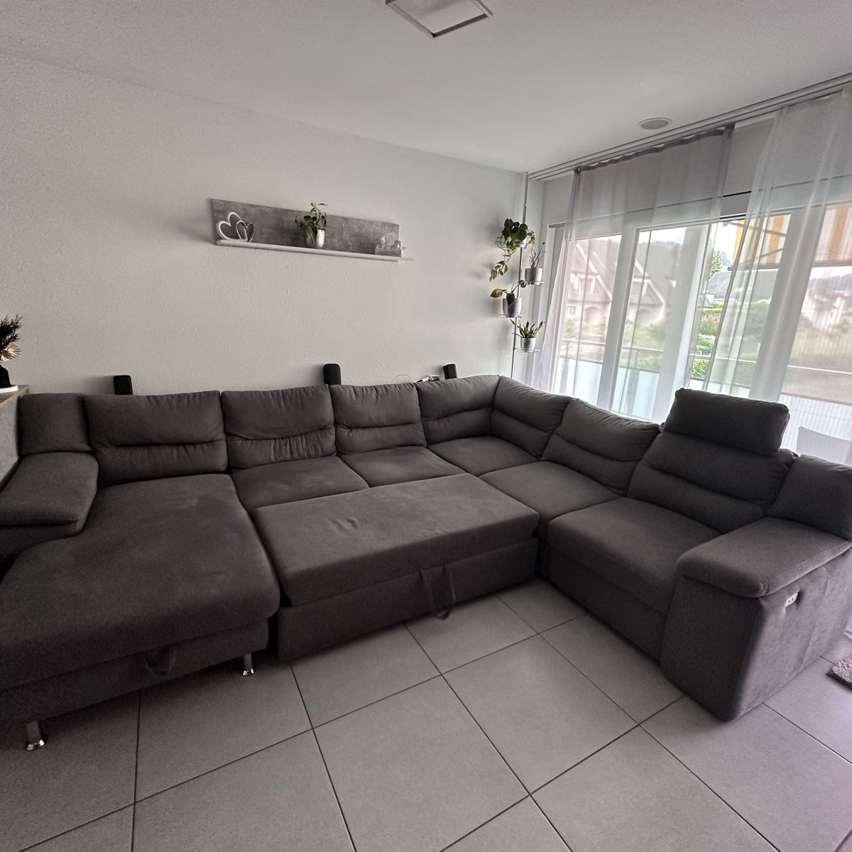 Divani: Ecksofa grau mit Bettfunktion und Stauraum  – Usato da Safenwil venduto da Kruemmelchen91 2