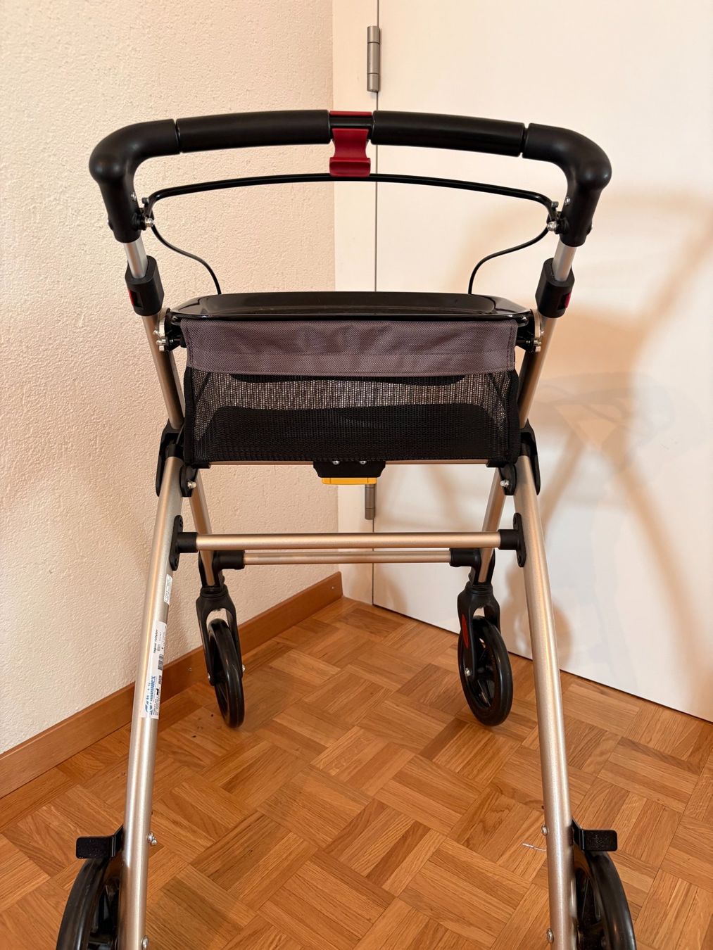 Gehhilfen: Mobilex Jaguar Indoor Rollator – Gebraucht aus Sempach von scrat75 1