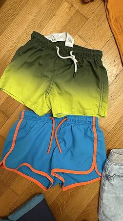 Kleidungspaket für Jungen in Gr.98104, in gutem Zustand.