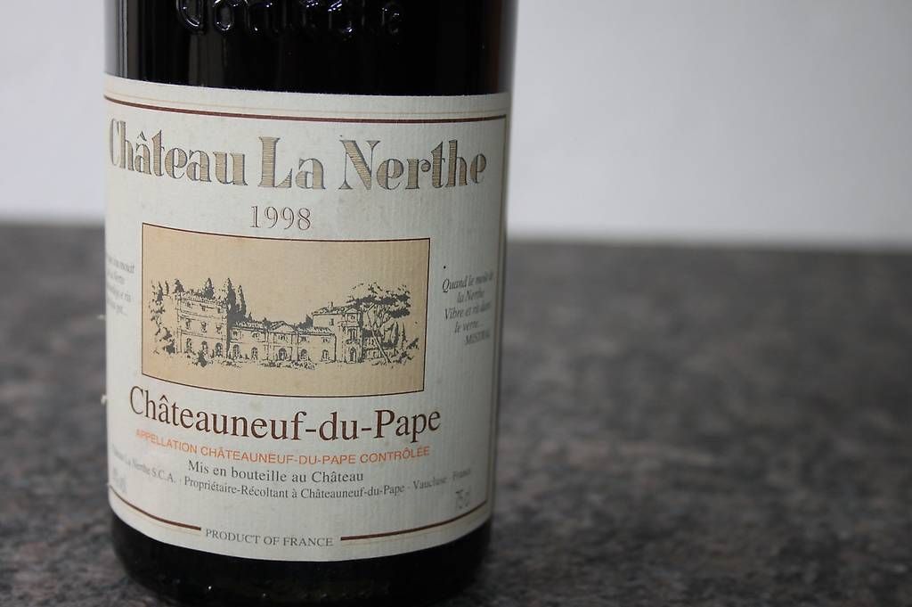Vino: Châteauneuf- du-Pape – Nuovo e nell'imballaggio originale da Hilterfingen venduto da wys_8zpk