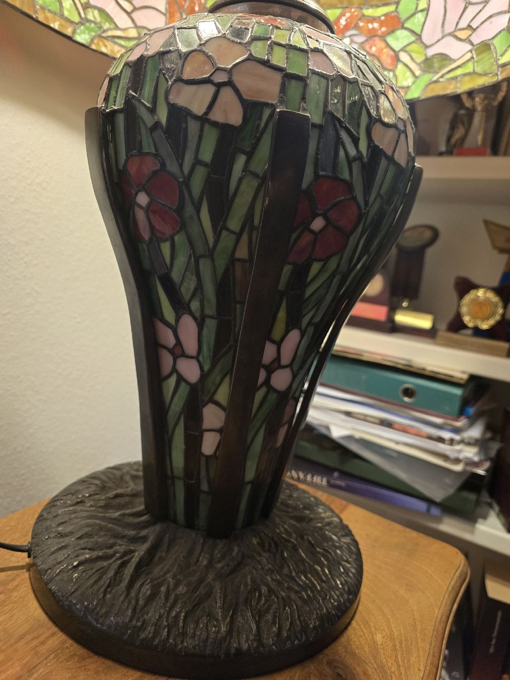 Lampen: Tiffany Lampe mit Blumenmuster  – Gebraucht aus Volketswil von rerererarara 8
