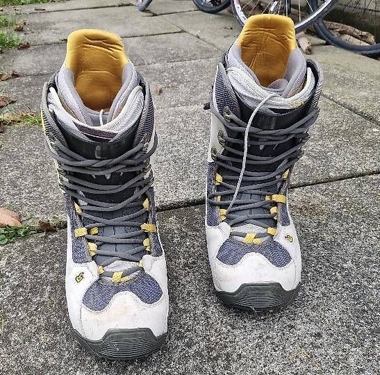 Scarpe da uomo: Snowboarboots Burton 46 – Usato da Riggisberg venduto da ancash 2